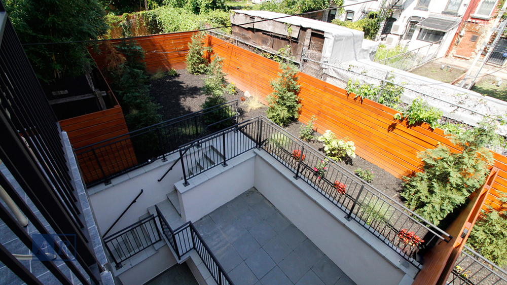 condo in Carroll Gardens 2B patio